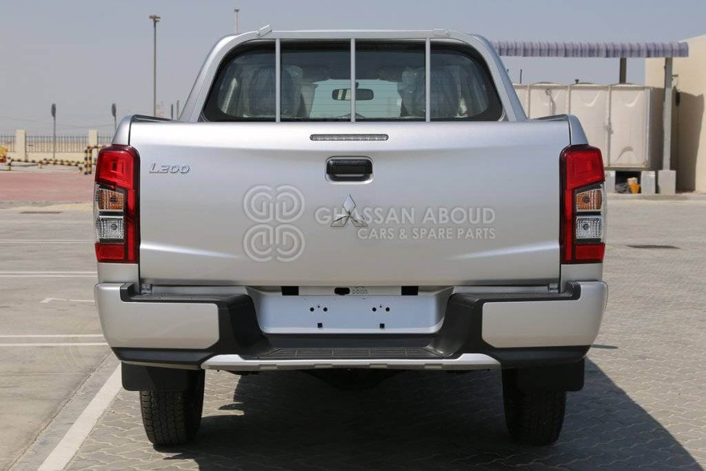 Mitsubishi MITSUBISHI L200 GLX DC 4X4 DIESEL 2.4L, M/T,MY23 2.4L